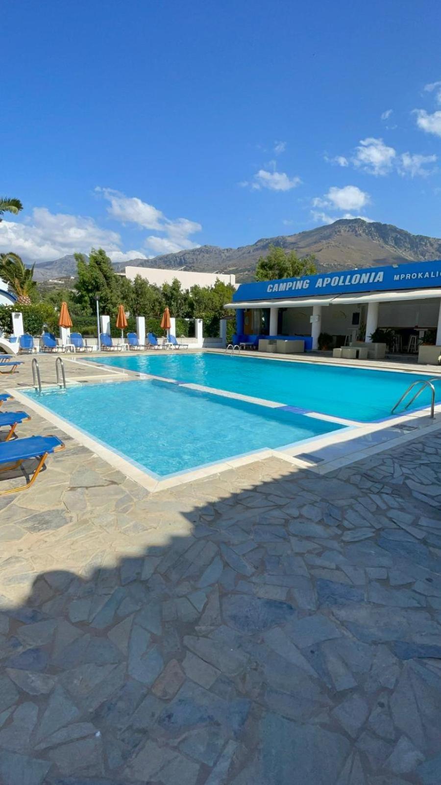 Happy Camp Mobilehomes In Apollonia *