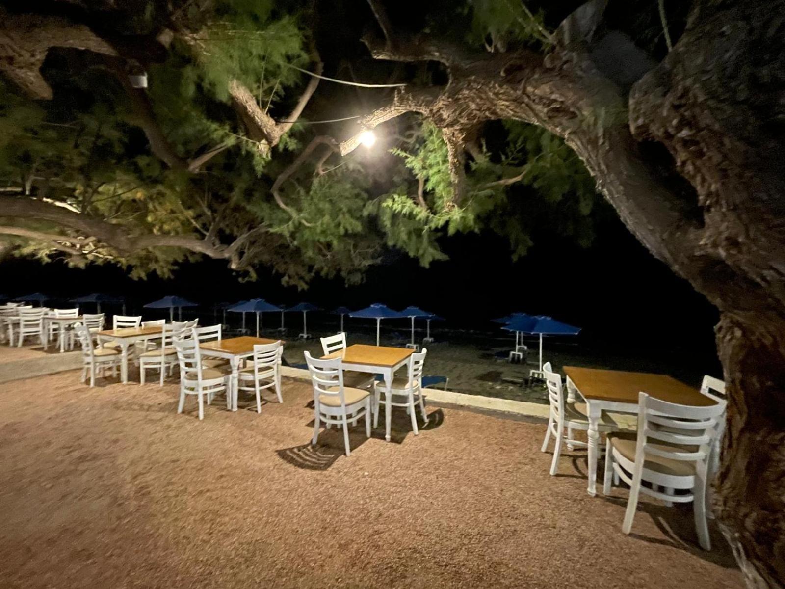 Happy Camp Mobilehomes In Apollonia * Plakiás